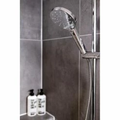 Wenko Pommeau De Douche Design Line -HOME24 Ventes 1000352551 220519 021 MOOD DETAILS P000000001000352551 mood
